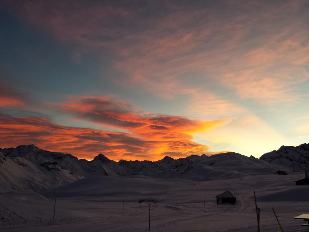 Berggasthaus Tannalp Frutt Eksteriør bilde