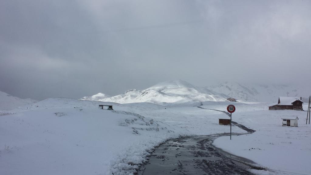 Berggasthaus Tannalp Frutt Eksteriør bilde